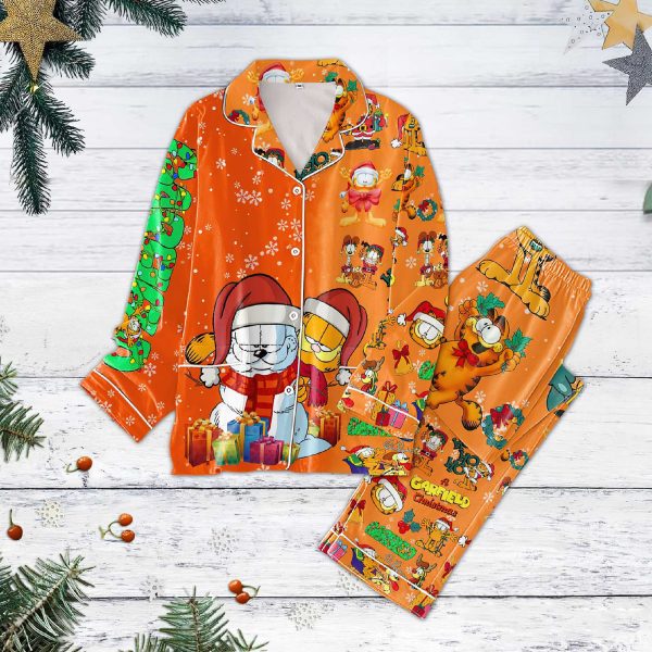 Christmas Garfield Loves Pajamas Set