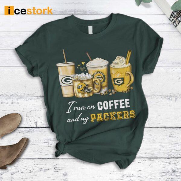 I Run On Coffee And My Packers Pajamas Set